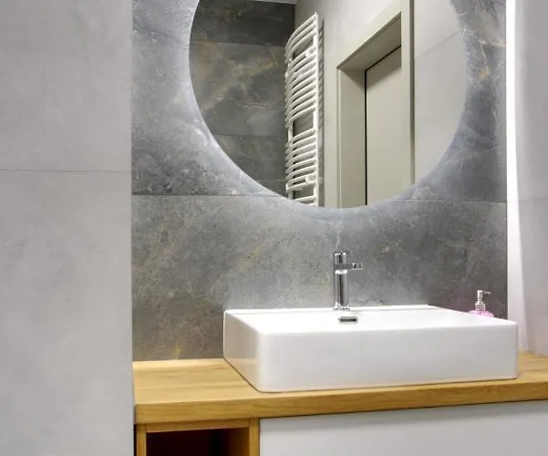 Essence Topaz Apartament