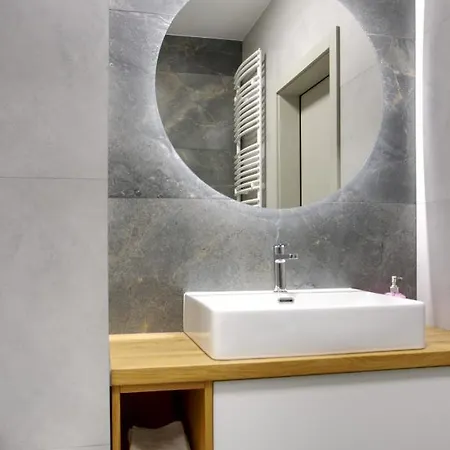 Essence Topaz Apartment